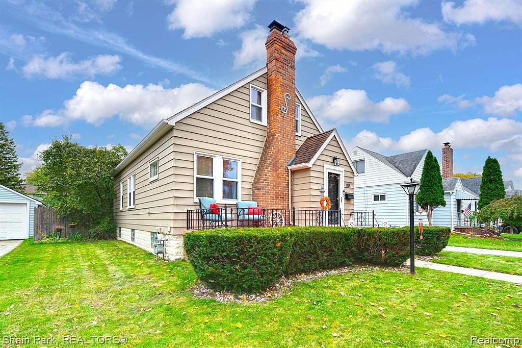 1318 21st St, Port Huron, MI 48060 MLS 20230091721 Zillow
