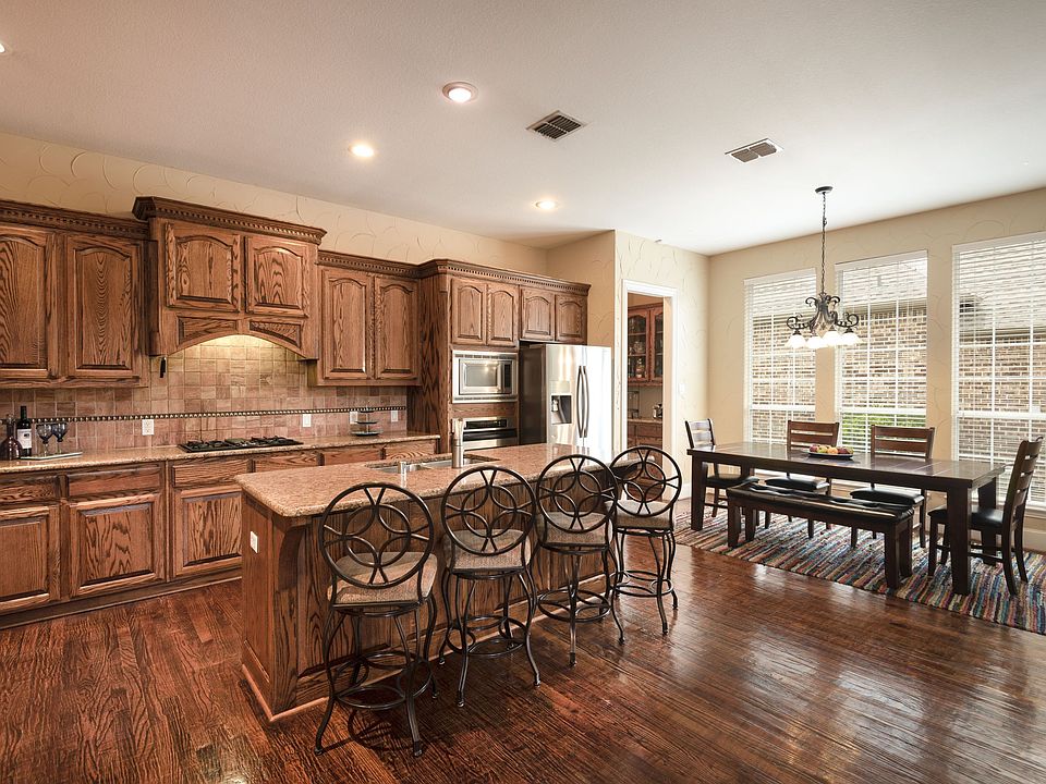 9_Kitchen2.jpg