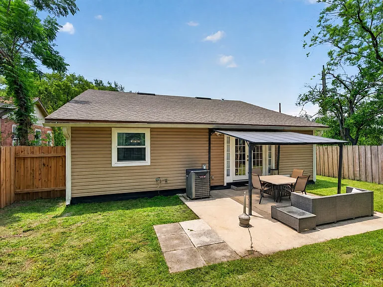 3349 Green St — Photo 24