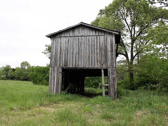 5th image of 1043 Cerulean Rd