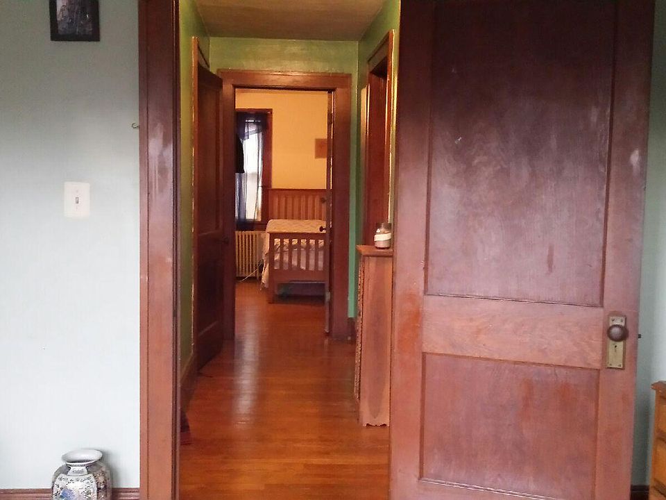 1st image of 3313 Hillcrest Ave NW