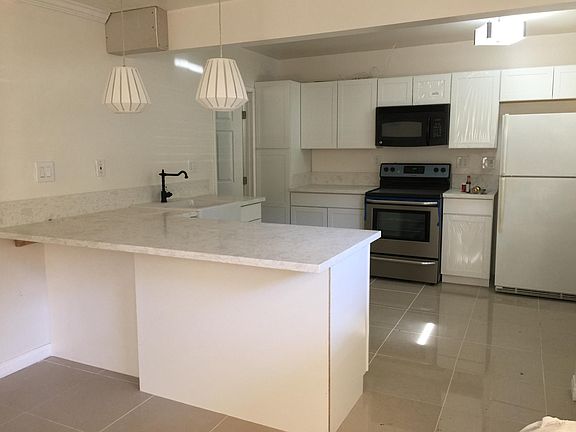 open concept kitchen/dining area