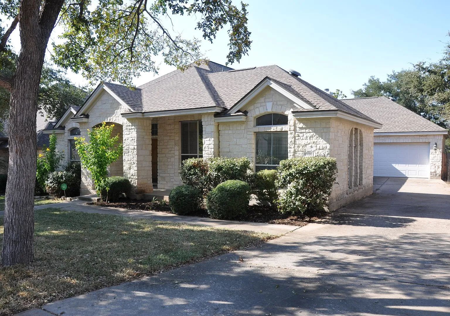 3 Bedroom 2 Bath W/ Great Office Space in Avery Ranch — Photo 2