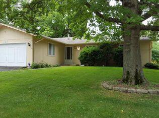 466 Sheffield Rd, Naperville, IL 60565