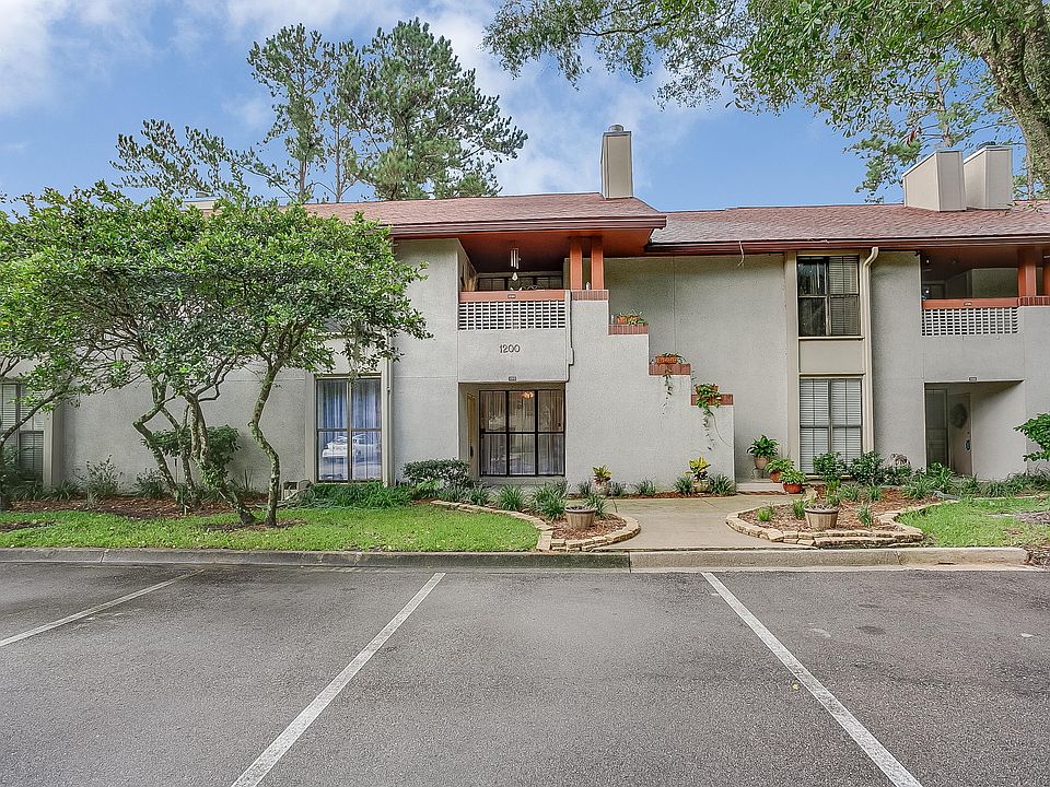 1st image of 1203 Wood Hill Pl #1203