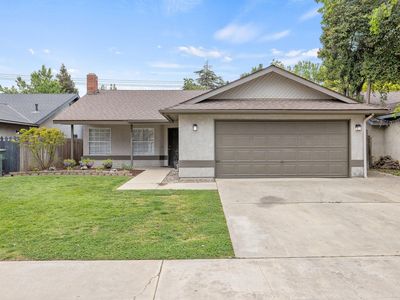 1017 N Oakwood Court, Visalia, CA, 93291