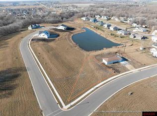 2151 Deerwood Dr, Mankato, MN 56003