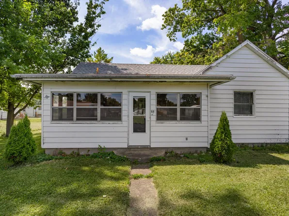 55 Oak St, Weldon, IL 61882