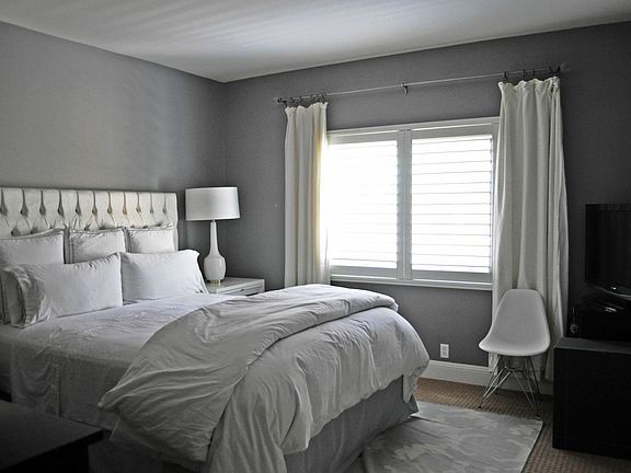 4th image of 130 S Mentor Ave #24