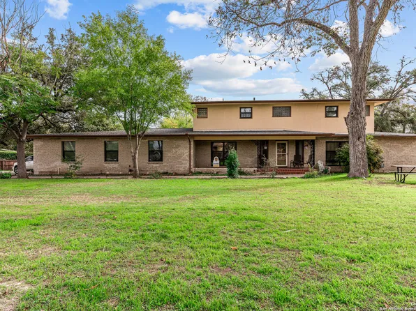 140 W ARROWHEAD DR, San Antonio, TX 78228