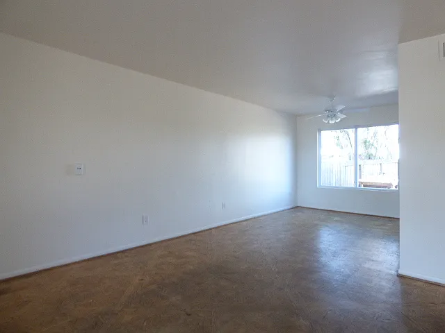 3470 Tony Dr — Photo 3