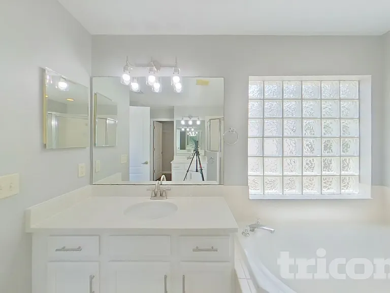 10402 Pleasant View Dr — Photo 7