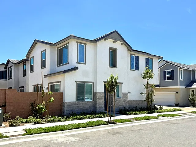 3197 Silo Paseo — Photo 2