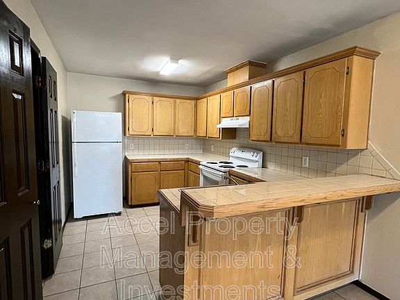3rd image of 2516 Jeffrey Dr APT A