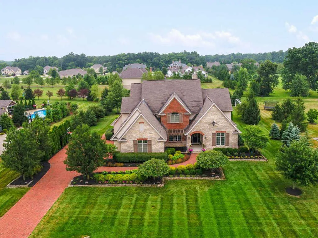 2300 Woodland Hall Dr photo 1