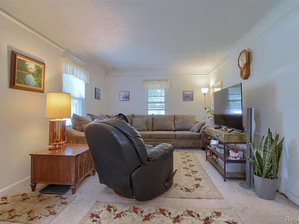 8990 Hix Rd, photo 6