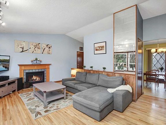 5th image of 800 Continental Dr