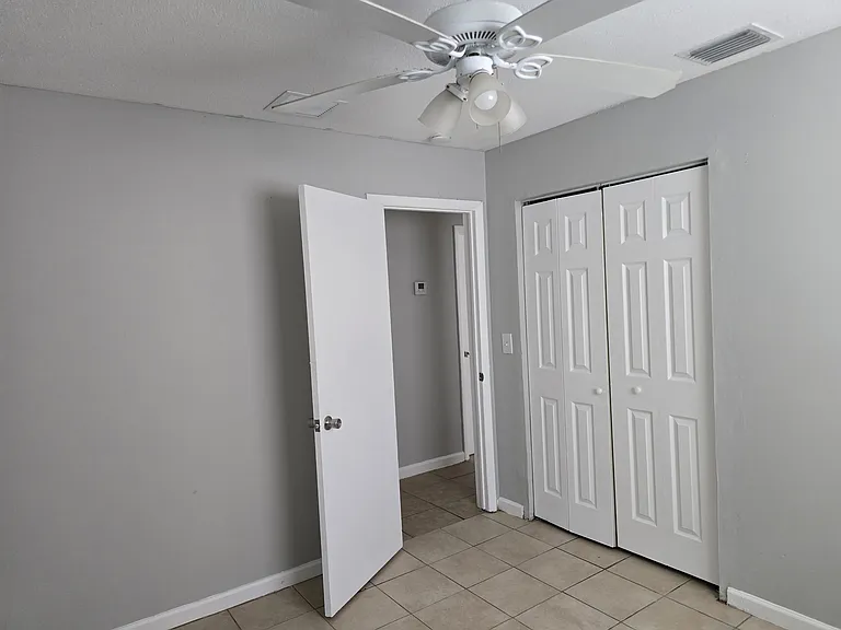 1309 Silver Beach Rd #1 — Photo 8