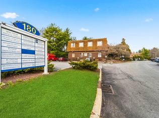 180 Old Tappan Rd, Old Tappan, NJ 07675