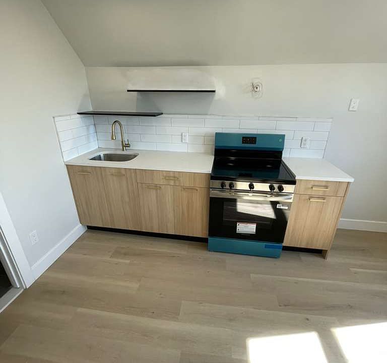 2nd image of 575 13th Ave #3F