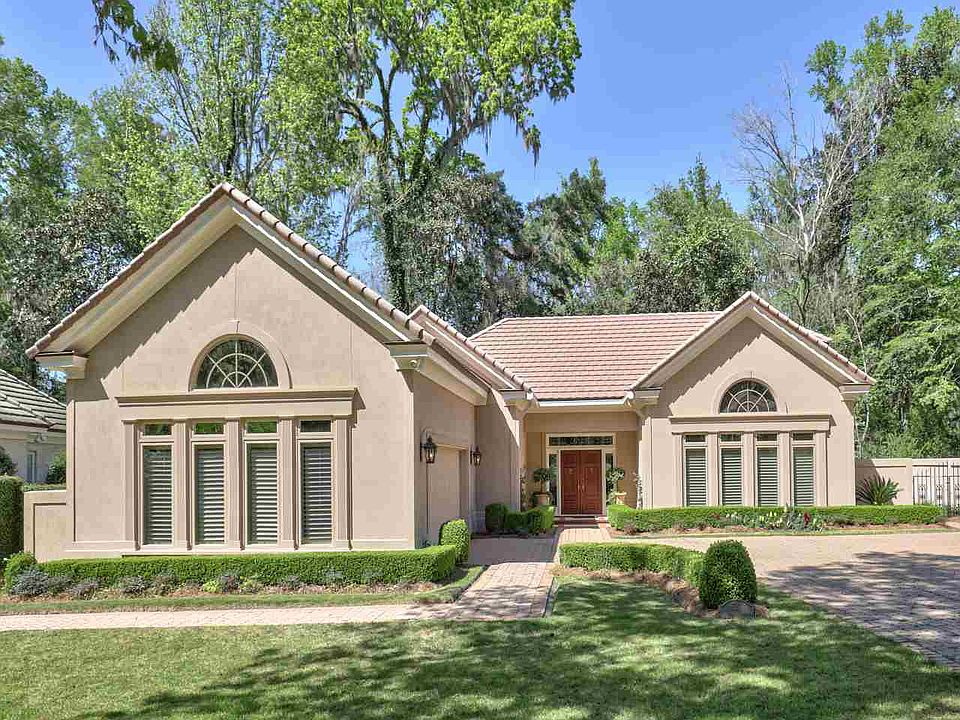 1st image of 527 Woodfern Ct