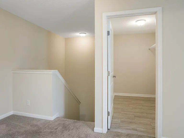 572 Brightleaf Cir — Photo 9