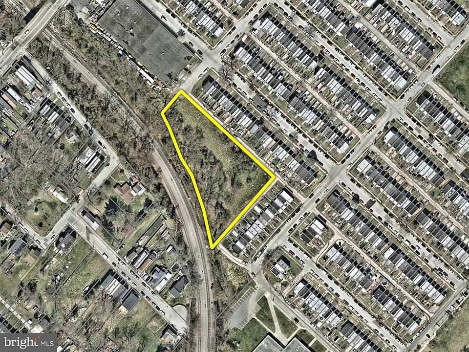 1st image of 2595 Carroll St