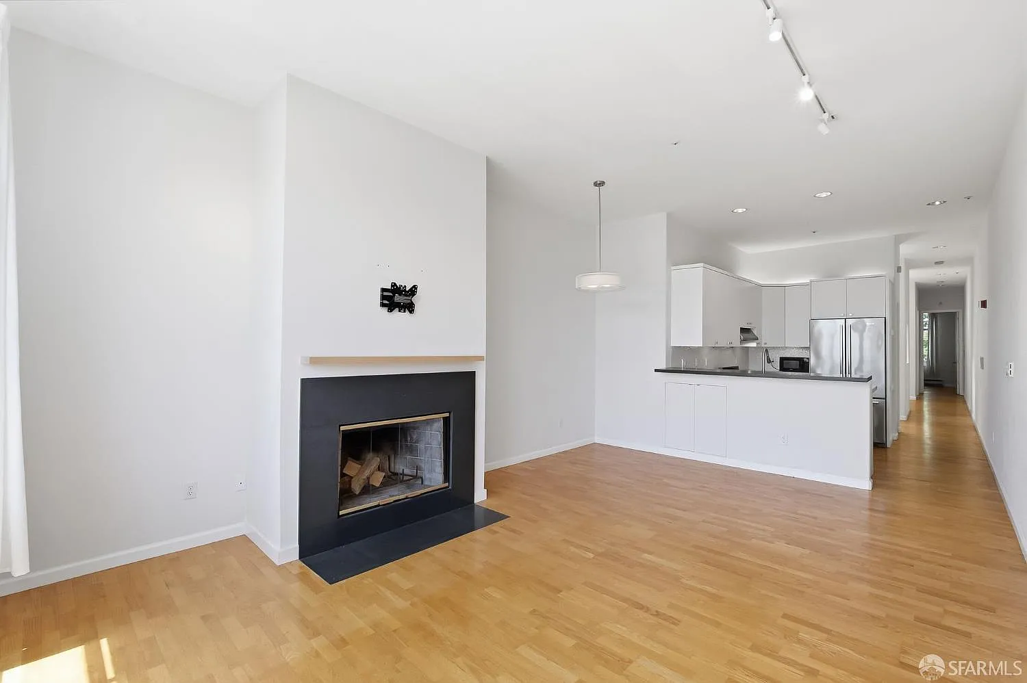 165 Russ St - Photo 11