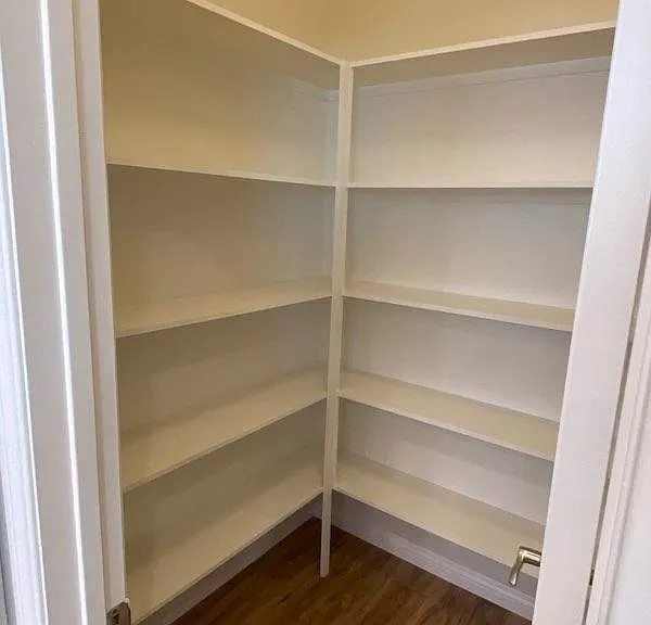 walkin pantry