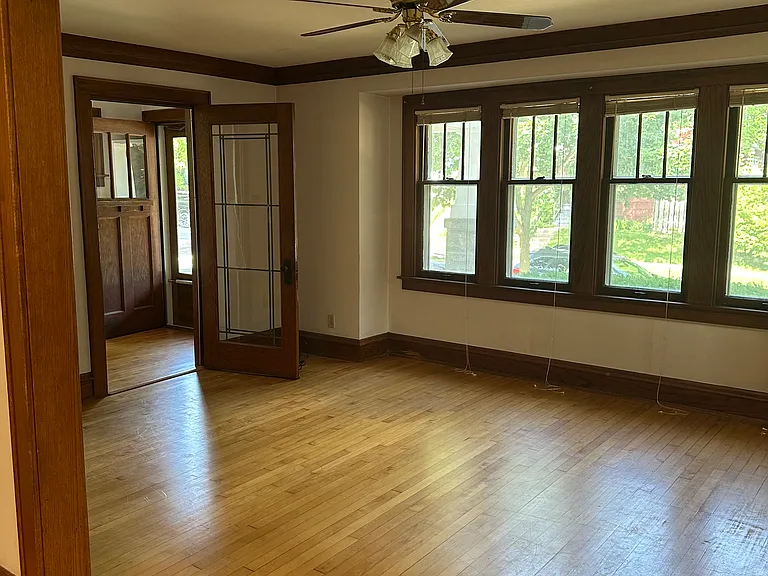 LR and foyer