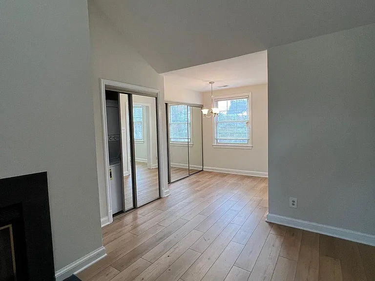 2809 Arlington Blvd #149 — Photo 10