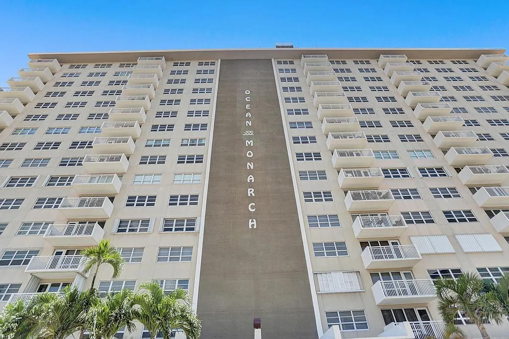 2 bed, 1100 sqft, $3,000 — Photo 2