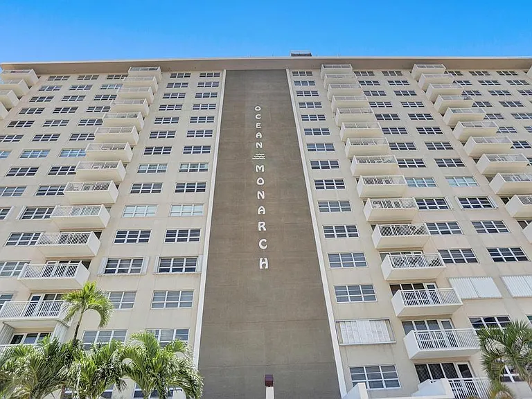 133 N Pompano Beach Blvd #1103 — Photo 2