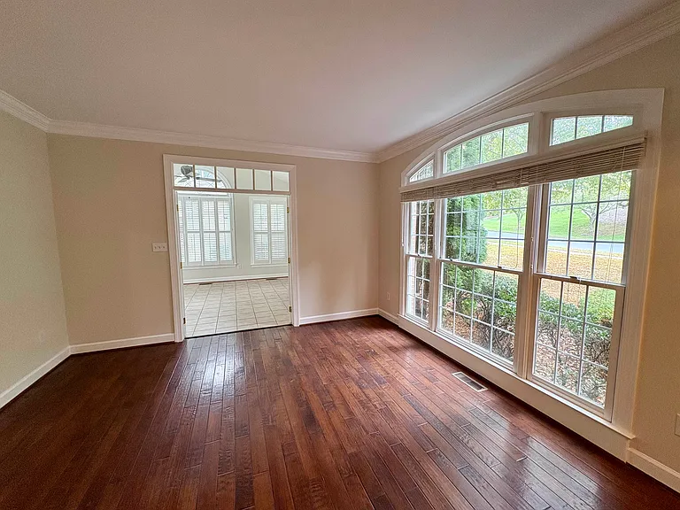 1151 Fieldview Dr — Photo 5