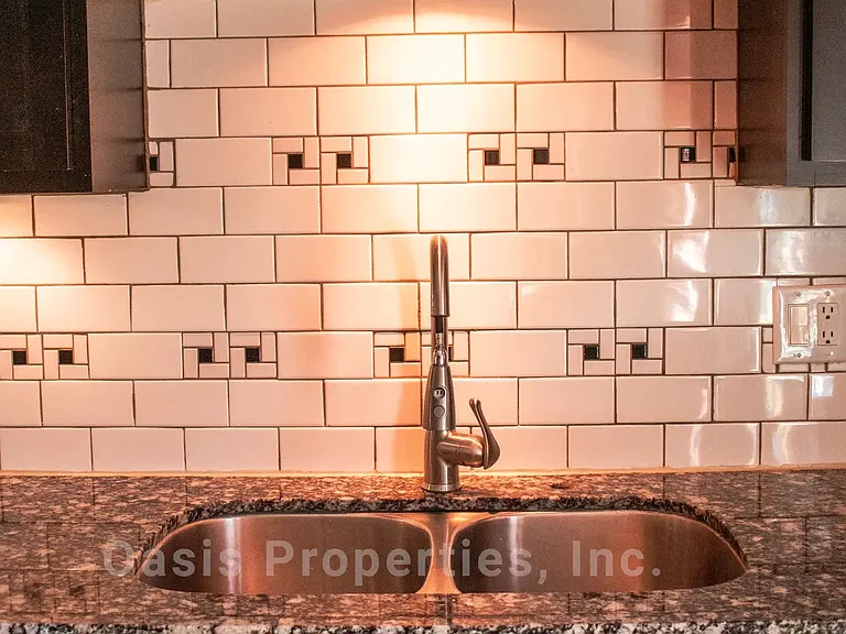 2502 NW 16th St #2502 — Photo 11