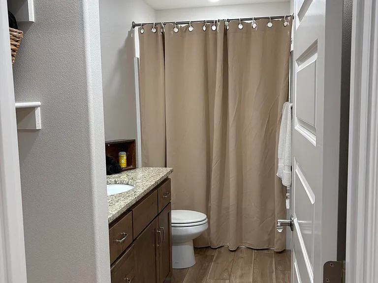 503 Rose Ave — Photo 15