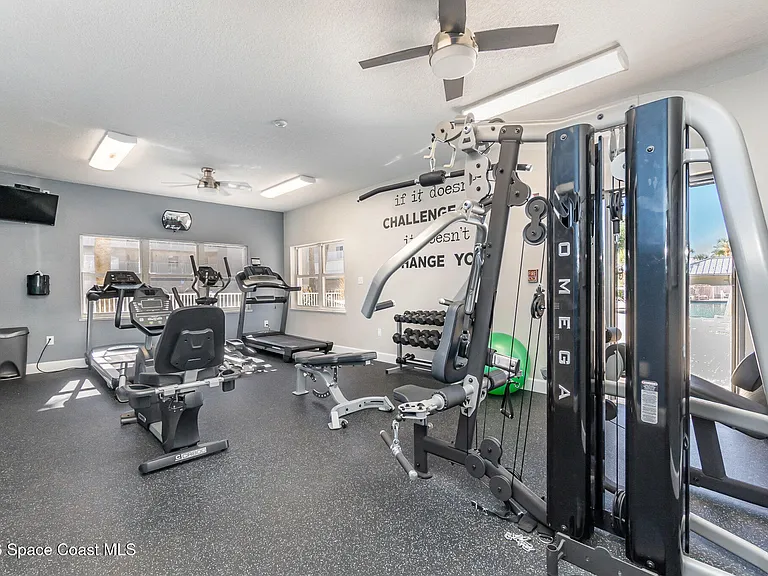 601 Shorewood Dr #G405 — Photo 33