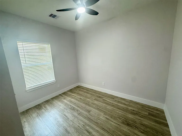 9508 Quaker Ct #B — Photo 13