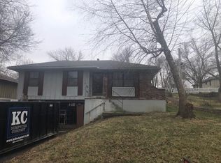 16811 E 40th Ter S, Independence, MO 64055