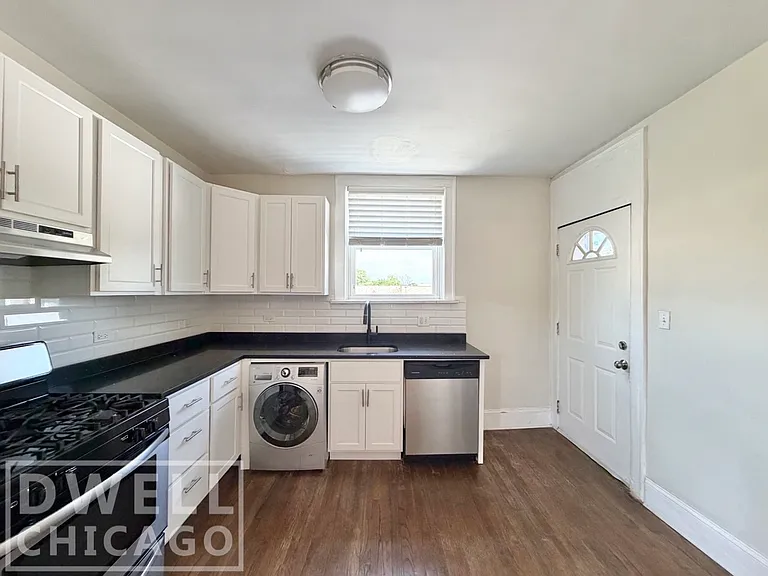 916-920 Greenbay Rd #3G — Photo 1