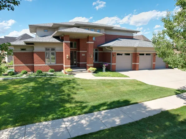 16676 Stratton Dr, Lemont, IL 60439