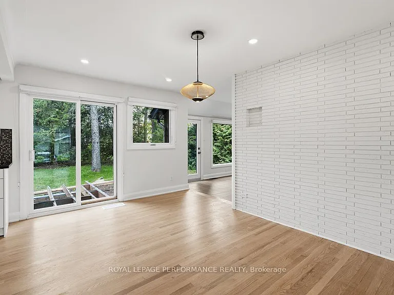 180 Roger Rd — Photo 31