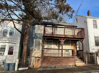 24 Grove St, Staten Island, NY 10304