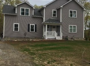 169 Hideaway Ln, North Kingstown, RI 02852
