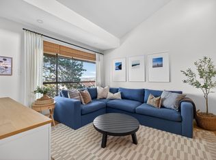 210 W 2nd St #330, North Vancouver, BC