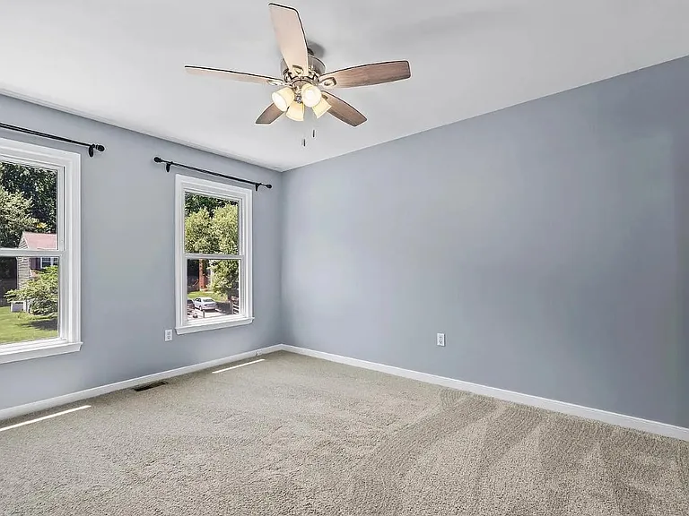 44 Kelly Way — Photo 8