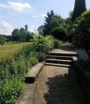3rd image of 193 Shaw Rd