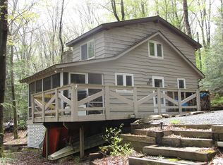 10 Overlook Rd, Lakeville, PA 18438