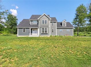 165 Peck Hill Rd, Woodbridge, CT 06525
