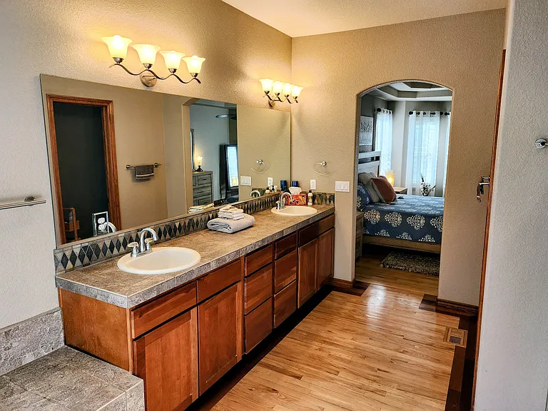 Master Bath with double sinks and shower heads